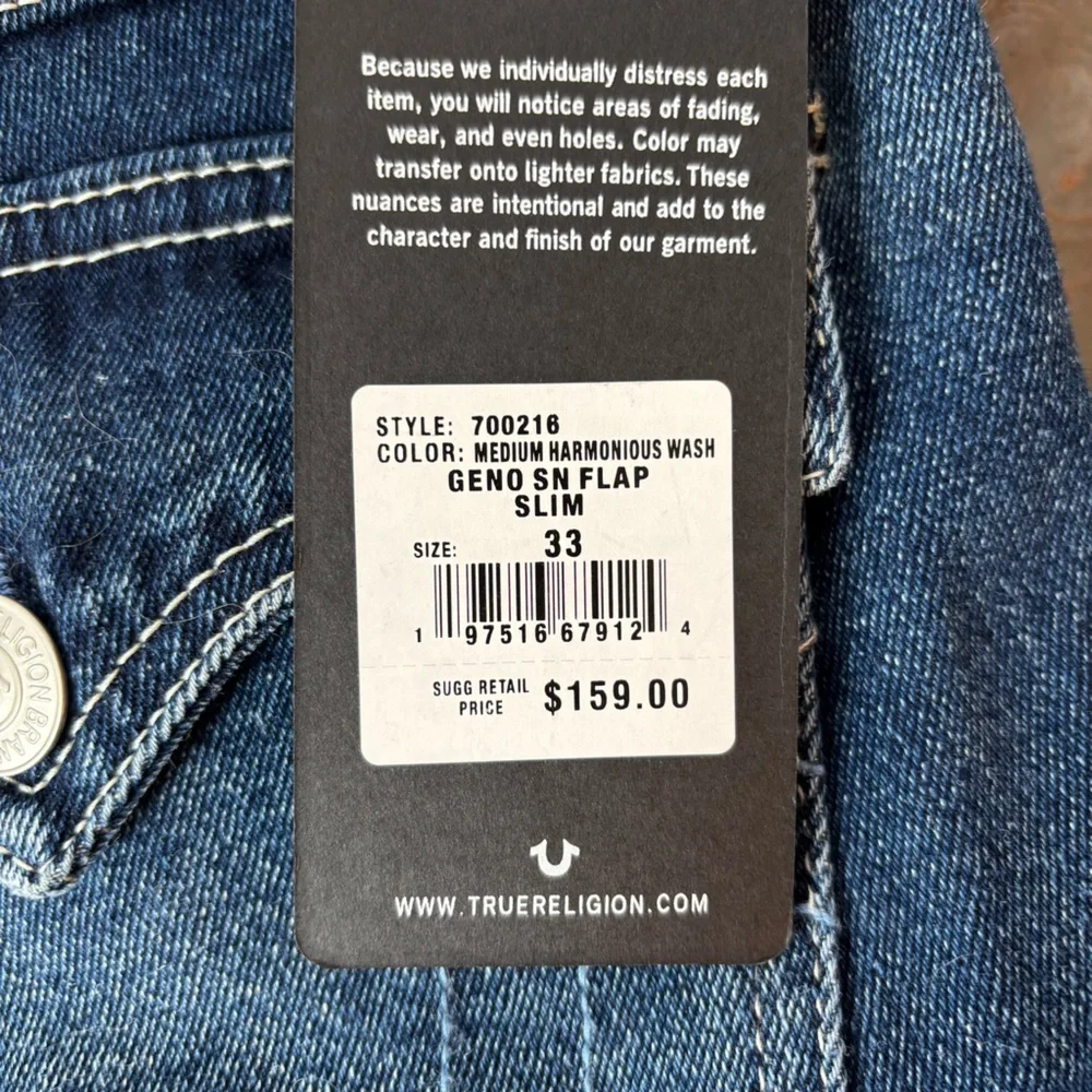 NWT True Religion Geno relaxed slim fit jeans | size 33x32